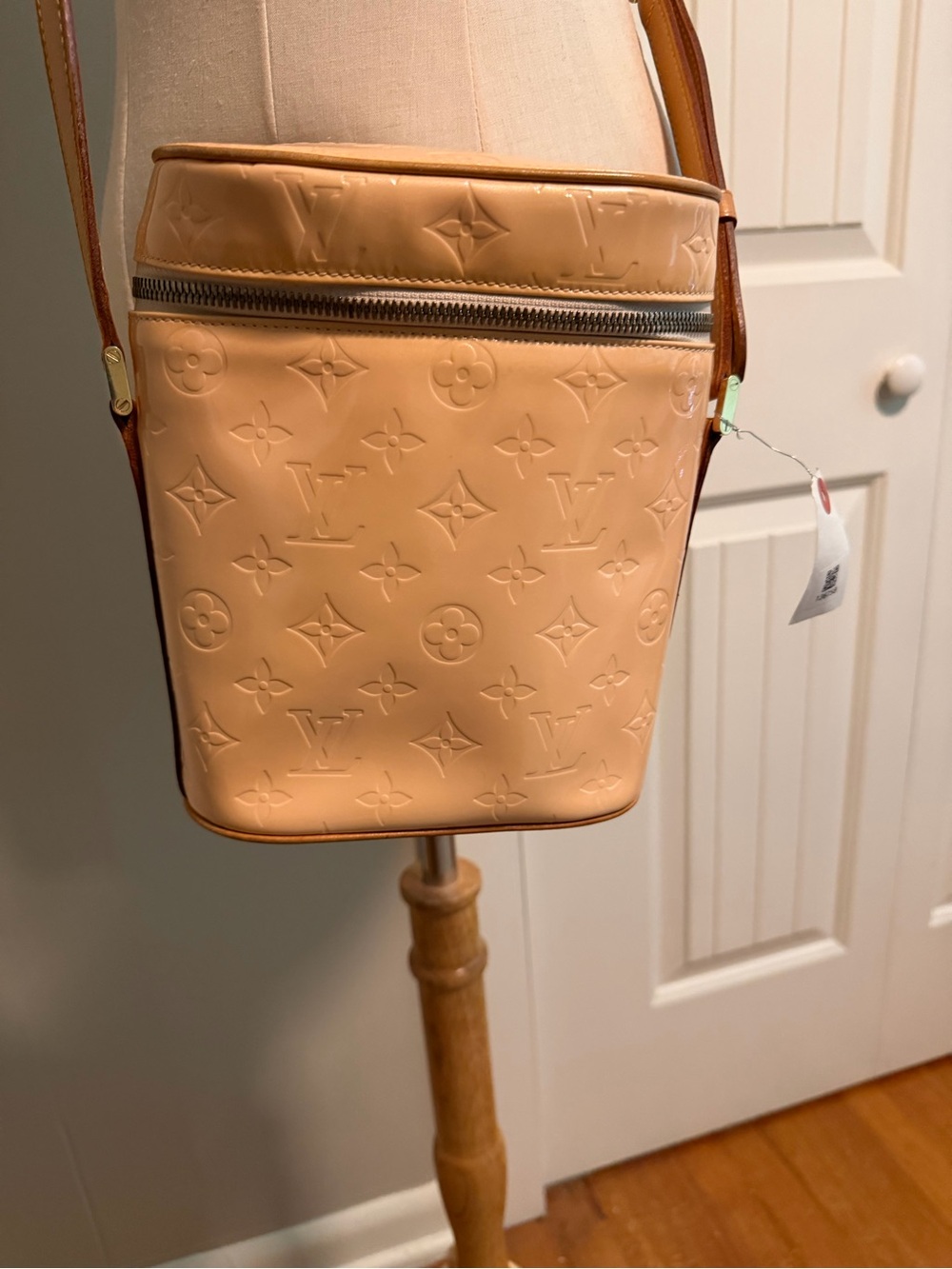 Louis Vuitton Peach Patent Monogram Crossbody with Tan Leather Strap